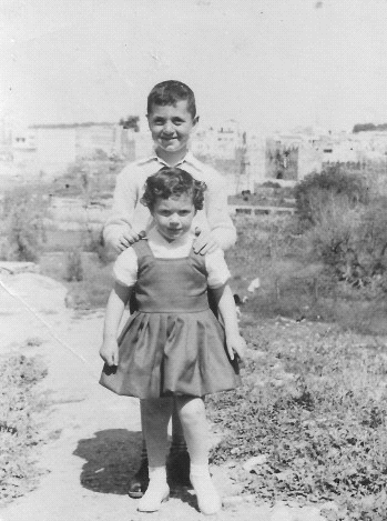 Moshe and Miriam Revach In the Jerusalem seam line , 1960